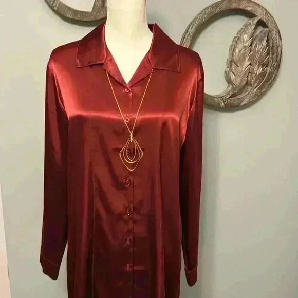 Chico's new with tags burgandy silky long sleeved blouses Chico's size 2 - Picture 2 of 6